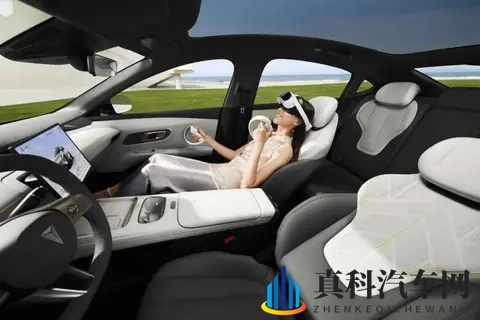 1399万起，后驱小钢炮预售，入门即超值，还有黑科技悬架免费送-3