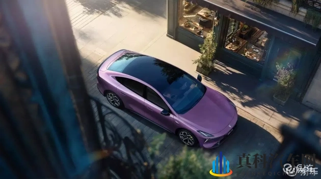 男女相互戳戳：企业和谐发展新思路，男女员工互动创佳绩-1