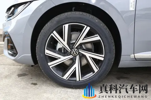 阿娇与陈冠希13分钟49秒的含义：视频揭秘：13分钟49秒背后的科技启示，汽车行业新风向-2