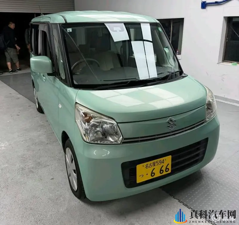 8 8 海外华人免费一区:全球汽车市场:新能源崛起,智能化加速,竞争加剧-1