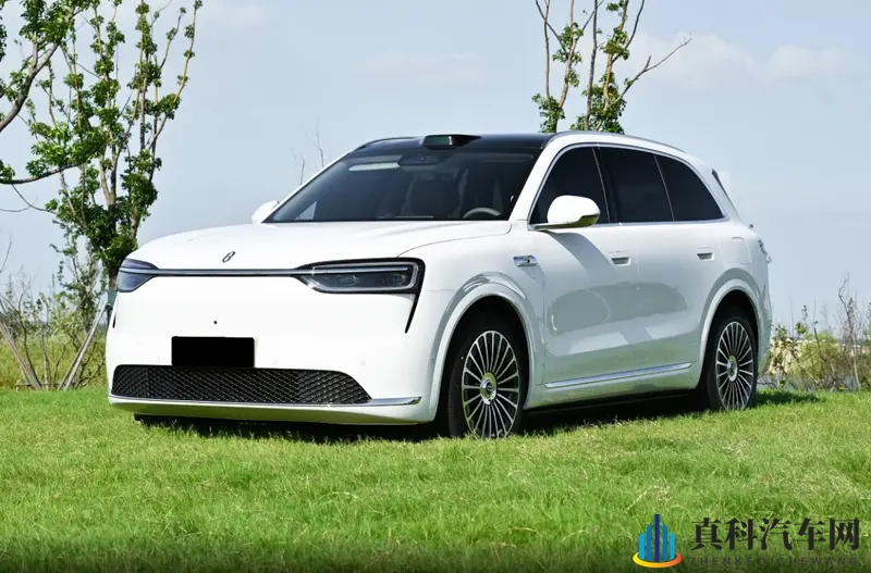 解读问界M7纯电版,配800V平台和“华为大礼包”-1