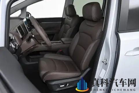 真7座大空间,电滑门+三种动力,10万级MPV选它准没错!-1