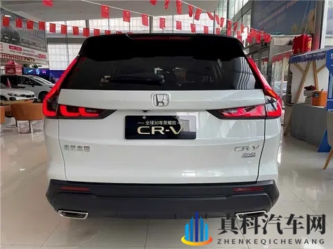 成人AV影片：自动驾驶黑科技：安全还是隐私挑战？-2