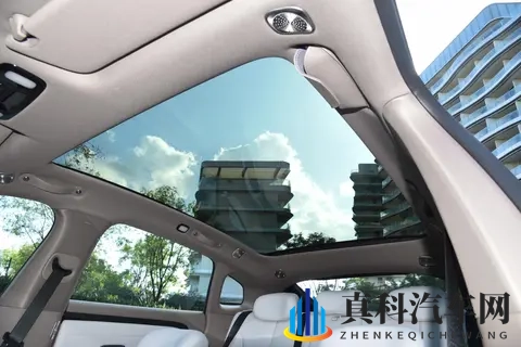 新款享界S9预售72小时 订单破8000台-1