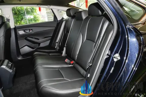 本田打起“价格战”!雅阁降至1198万起,一个月卖出13230台-2