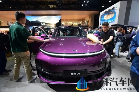 理想 10 月交付 318 万暴跌 38%！累计 146 万背后，纯电救场能否翻盘？-1