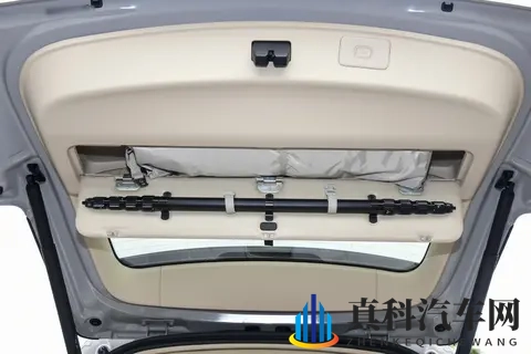 预售1198万元起,各项配置拉满,第三代蓝电E5 PLUS值得一看-2