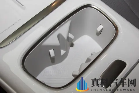 连续试驾一周，深蓝L06让我见识了什么叫做无短板家用车-3