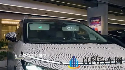 小鹏Robotaxi搭载遮阳板车外显示功能,效果炫酷但有两个疑问-2