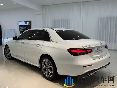 30万拿下22年奔驰E级,豪华座驾轻松拥有!-1