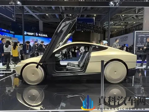 罚坐三角架尖尖可以坐一晚上吗：儿童安全座椅评测：三角架尖尖，安全舒适一晚？-2