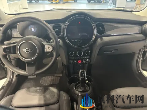 148万，21年一手MINI，都市丽人的时尚座驾？-1