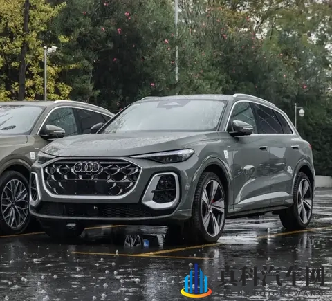 美女打扑克软件：新型营销法走红，汽车企业玩转互动直播-1