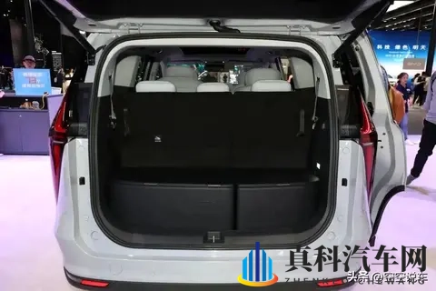 价格屠夫来袭！20T+9AT七座MPV仅11万，能平替别克GL8？-1