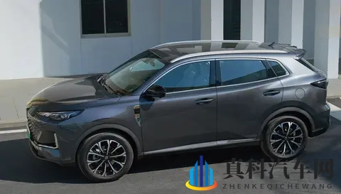 动力强，外观漂亮！长安新款SUV上市，喝92油，售价1129万-3