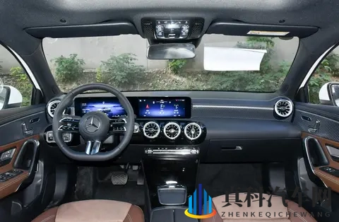 奔驰A级新定价,面对德系对手如何杀出血路?-2