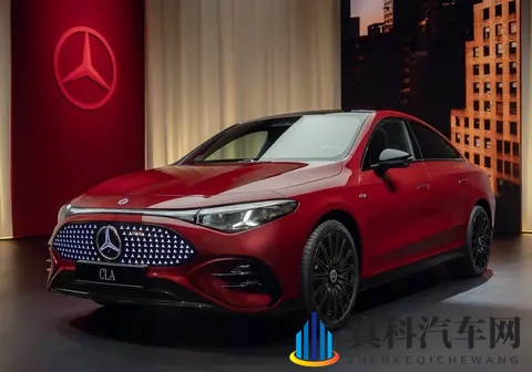 比吉利银河A7还小一圈的车，却被奔驰卖出了“天价”-3