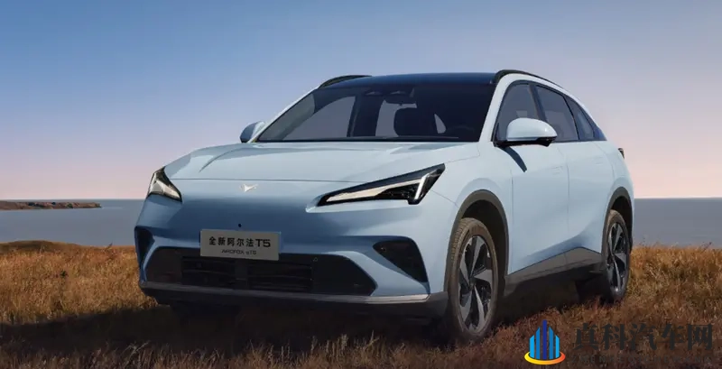 中型SUV新价格屠夫,极狐全新阿尔法T5比同价车多了什么-1