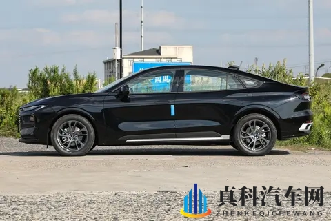 蒙迪欧 EcoBoost 245 豪华型：20T + 8AT，B级车动力之选的实用答案-2