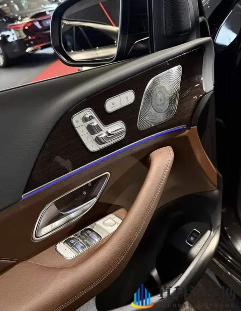 奔驰GLE 350减配不降,豪华车价格在悄悄松动?用户还买账吗?-2