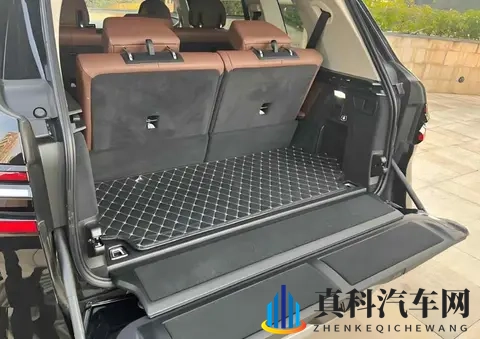 各有千秋!深蓝S09对比领克900,谁才是更适合家用的大型SUV?-2