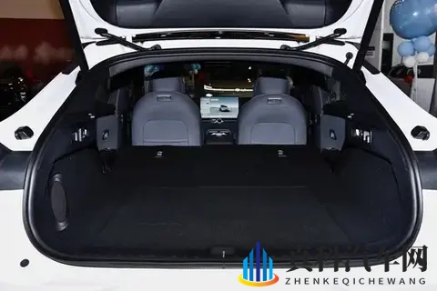 长安启源A06将于11月9日上市！空间大、配置高，适合家用-2