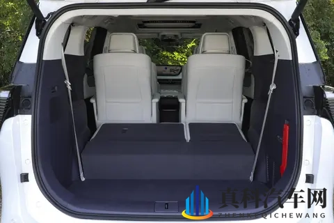 反差婊吃瓜黑料爆料黑料：娱乐圈爆料：惊人反差，吃瓜群众热议黑幕-1