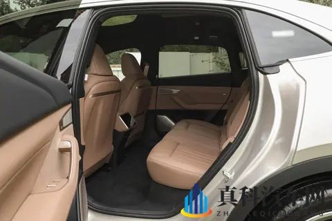 BJ40增程元境智行版上市,硬派增程SUV智行之王驾到-1