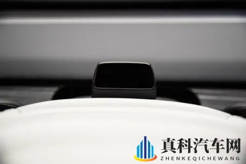 2026款秦L DM-i上市 刷新中级轿车价值标杆-1