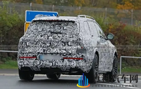 奥迪Q9霍希版曝光：这次，奥迪也要跟迈巴赫“掰手腕”了-1