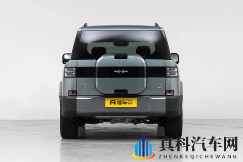 方程豹钛 7:当硬派 “方盒子” 装上家庭温馨,20 万级 SUV 有了新答案-1