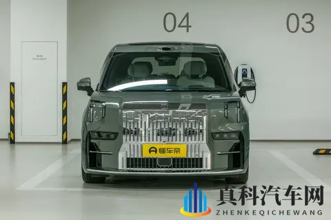 50万买极氪009,还是埃尔法?开完才知道,什么叫降维打击-3