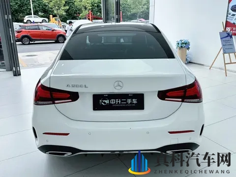 意大利玛露和他们的园丁：古典艺术灵感，驾驭极致体验-2