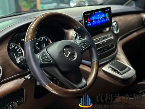 358万，宜商宜家，体验准新奔驰威霆的舒适空间-2