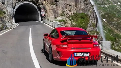 保时捷申请“隧道模式”专利 可一键切换激情_静谧模式-3