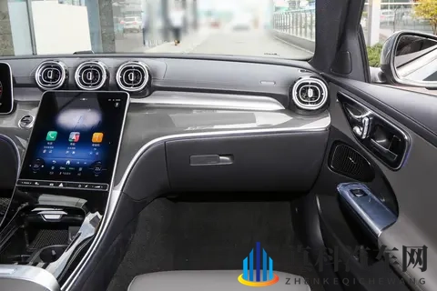 开奔驰C260L有“面子”,还在乎什么缺点?-2