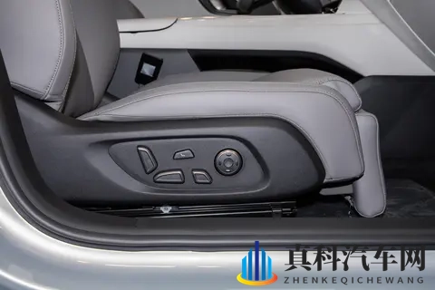 1399 万起的纯电中型车黑马?深蓝 L06:续航、智能全拉满-3