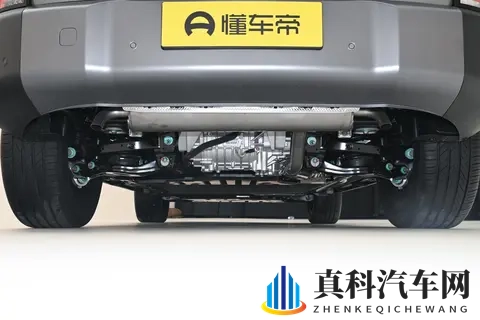 方程豹钛7：科技与大空间的结合，解决家庭出行痛点-3