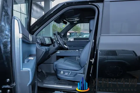 方程豹钛 7:20万级家庭出行的贴心伙伴,科技大空间SUV的实力担当-2