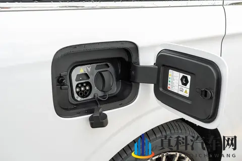 试完26款岚图梦想家，发现现在的MPV越来越卷了-1