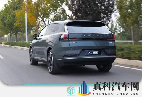 插混架构下，安全仍然是底色 试驾沃尔沃全新XC70-3