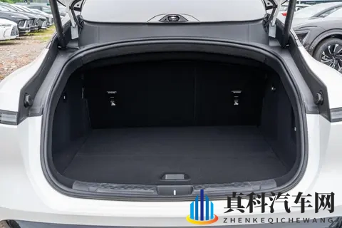 阿维塔06：高颜值，华为乾崑ADS +鸿蒙座舱，年轻人心中的豪华轿车-2