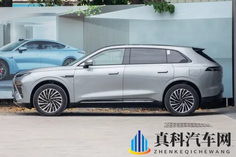 家用大5座推荐！1898万起，配8295芯片+20底盘，家用真香-1