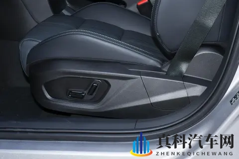 运动钢炮,怎么选才能与众不同?第三代领克03:限时1038万起-1