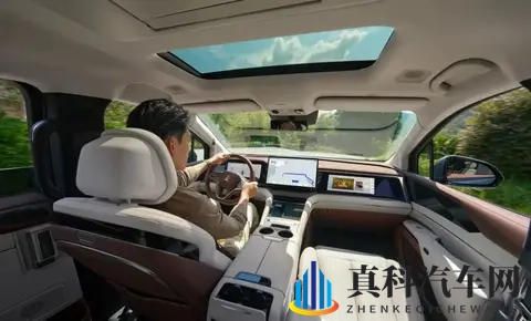 男男捆绑取精Gay呻吟：汽车座舱成情绪释放空间,科技重塑驾驶体验-2