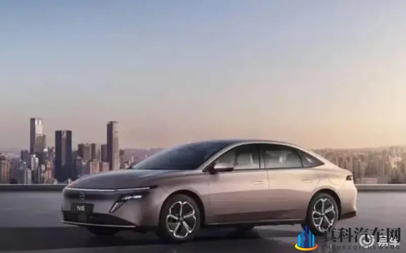 东风日产 N6 与新款天籁下线，四季度上市-1