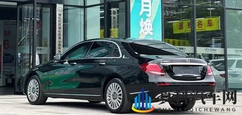 25万喜提行政座驾，二手奔驰E300L诠释豪华舒适！-1