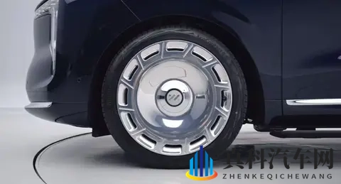 何止霸气，大V博主沉浸式体验智己LS9的旗舰内涵-2