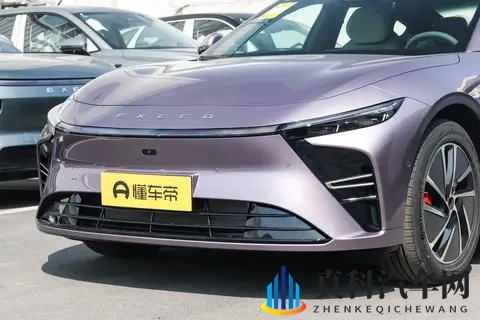 试驾星纪元ES,全家人都满意,综合续航1645公里,性价比确实高!-1