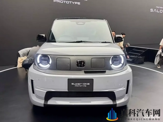 8x8x永久在线：智能汽车技术革新，引领未来出行新纪元-1